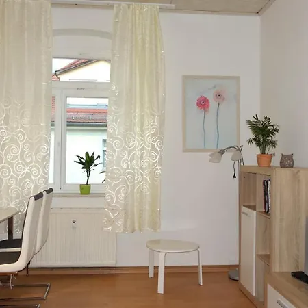 Schoene 2 Raumwng, Zentral Gelegen *